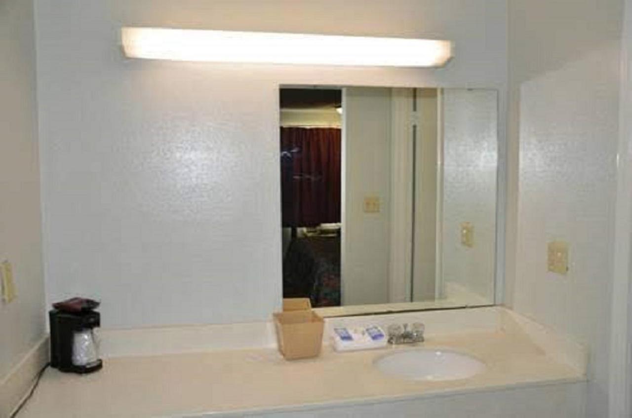 Stay Express Inn & Suites Demopolis Экстерьер фото